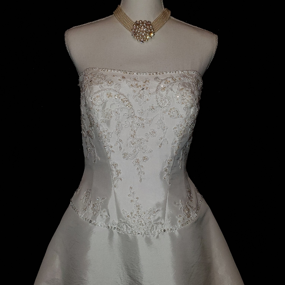 New Designer Casablanca wedding gown